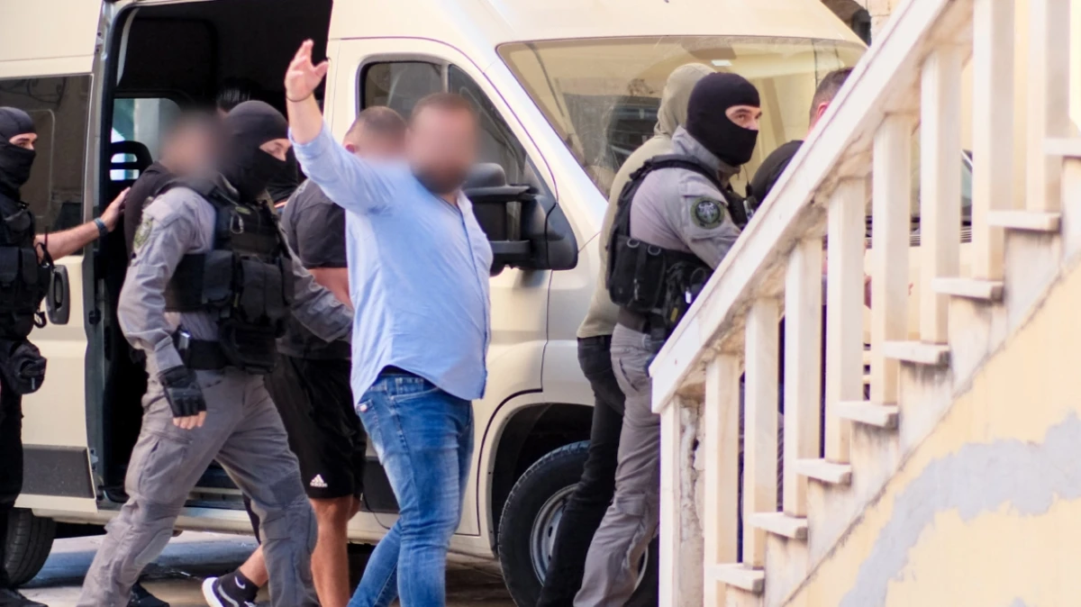 Ο επίσκοπος που φέρεται να εμπλέκεται στην υπόθεση της αποκαλούμενης «μαφίας της Κρήτης» μιλά για πρώτη φορά, επιχειρώντας να δώσει