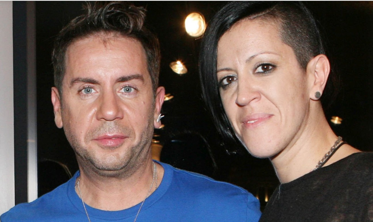 Η είδηση πως ο Γιώργος Μαζωνάκης έχει μπλοκάρει την αδελφή του, Μαρία, ήρθε σήμερα στο φως της δημοσιότητας.