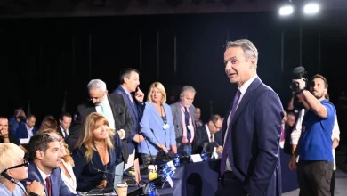 Σε δηλώσεις «κατευνασμού» τόσο προς τον Αντώνη Σαμαρά, όσο και ως προς τον Κώστα Καραμανλή προέβη ο Πρωθυπουργός όταν ρωτήθηκε