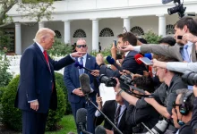 Σε ερωτήσεις σχετικά με τις ρωσικές παραβιάσεις, ο Πρόεδρος των ΗΠΑ, Ντόναλντ Τραμπ, περιορίστηκε σε μια αόριστη υπόσχεση, αποφεύγοντας