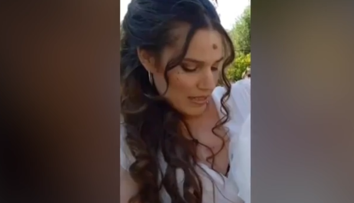 Σοκ έχει προκαλέσει η υπόθεση της 35χρονης που έχασε τη ζωή της στο διαμέρισμά της στα Πατήσια, αφότου γέννησε νεκρό το μωρό της.