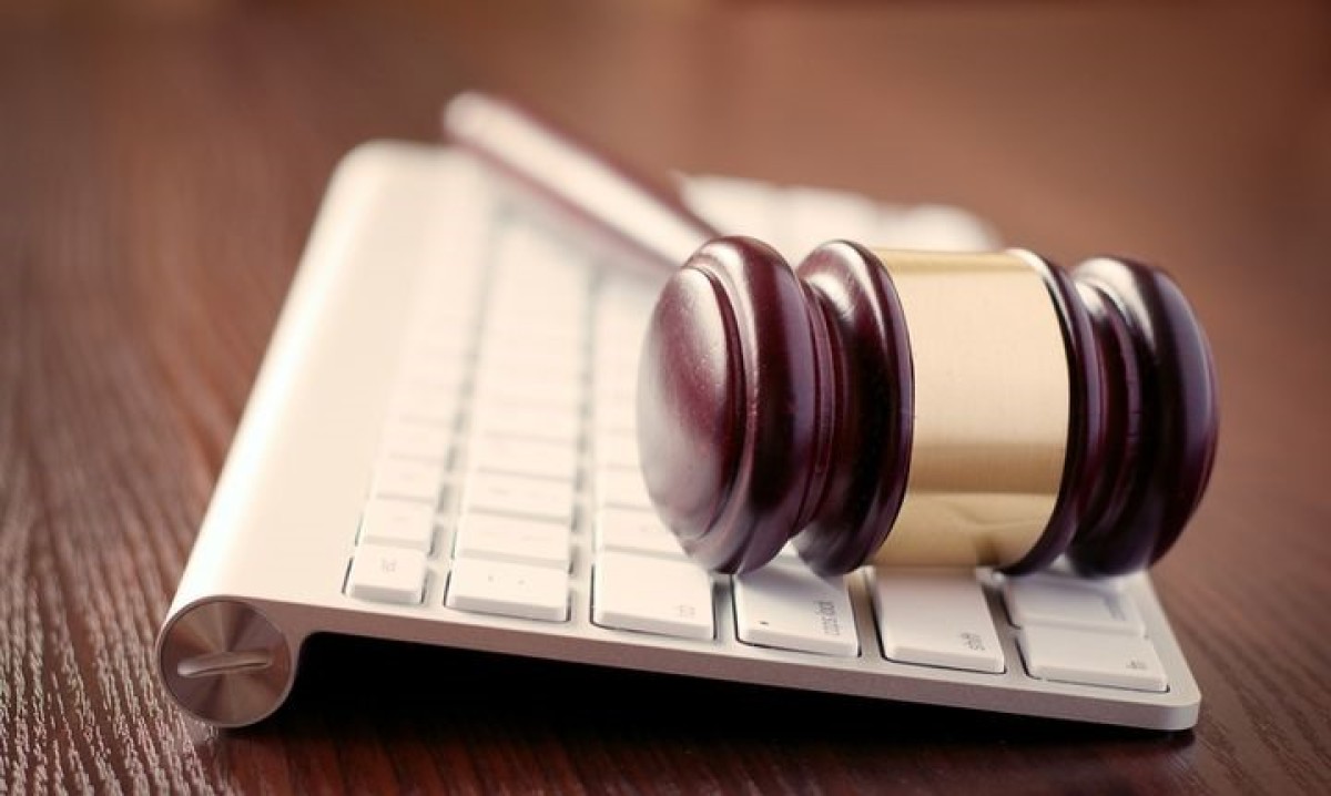 Η ΑΑΔΕ, μετά τη θερινή ανάπαυλα, επανεκκινεί από τις 24 Σεπτεμβρίου 2025 τους πλειστηριασμούς, βυθίζοντας 2,2 εκατομμύρια φορολογούμενους