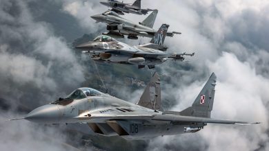 Η ανακοίνωση έγινε από το Γενικό Επιτελείο των Πολωνικών Ενόπλων Δυνάμεων μέσω των κοινωνικών δικτύων. Πολωνία: «Τους λούζει