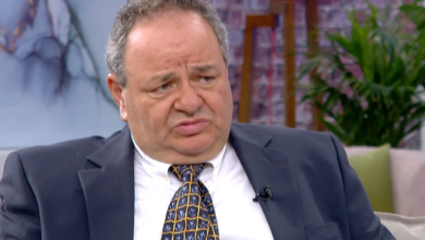 Ο γιατρός Δημήτρης Λυμπεριάδης είναι ο Διευθυντής της καρδιοχειρουργικής κλινικής του Ιπποκράτειου Νοσοκομείου που συνελήφθη με την κατηγορία