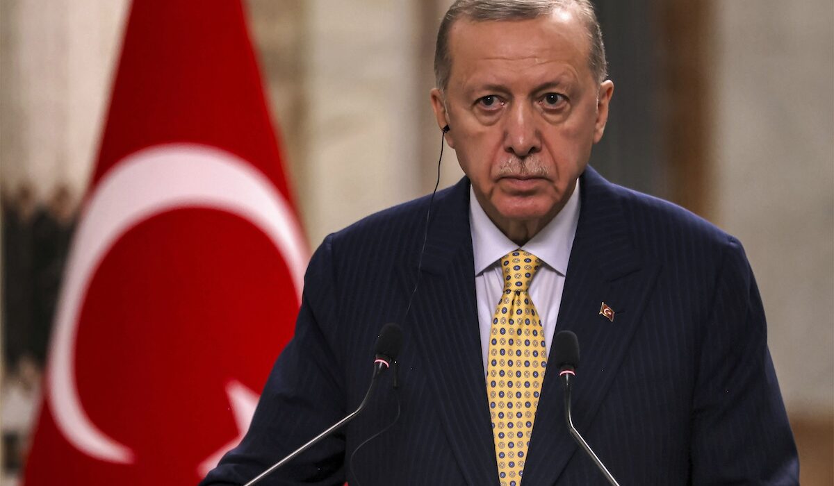 Ο Τούρκος πρόεδρος, Ρετζέπ Ταγίπ Ερντογάν, έκανε δηλώσεις λίγο πριν την αναχώρησή του για τη Γενική Συνέλευση του ΟΗΕ, επισημαίνοντας