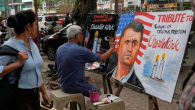 Η αμερικανική κοινή γνώμη παραμένει συγκλονισμένη από τη δολοφονία του Τσάρλι Κερκ, ο οποίος έπεσε νεκρός χθες, Τετάρτη, κατά τη διάρκεια