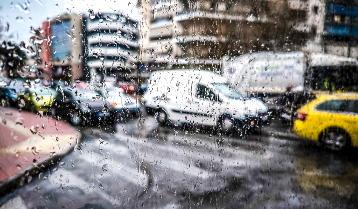 Ο μετεωρολόγος Θοδωρής Κολυδάς επισημαίνει ότι τα χαμηλά βαρομετρικά συστήματα που προέρχονται από την Ιταλία θα επηρεάσουν