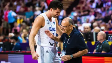 Λίγες ώρες πριν από τον κρίσιμο αγώνα των «16» του Eurobasket στη Ρίγα, ο προπονητής της εθνικής Ισραήλ, Αριέλ Μπέιτ Χαλάμι, βρέθηκε