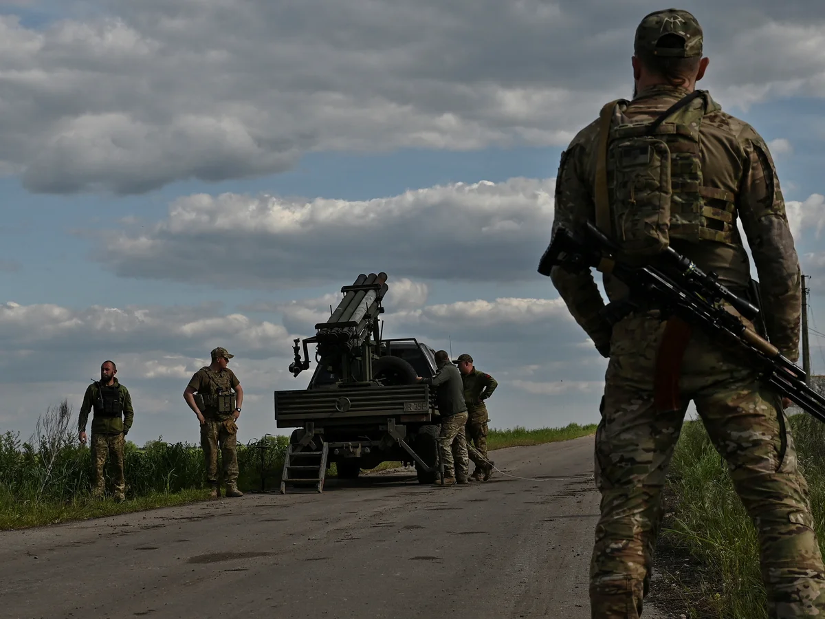Η κατάσταση στο μέτωπο του πολέμου στην Ουκρανία παραμένει εξαιρετικά τεταμένη, καθώς οι ρωσικές δυνάμεις φέρονται να εφαρμόζουν