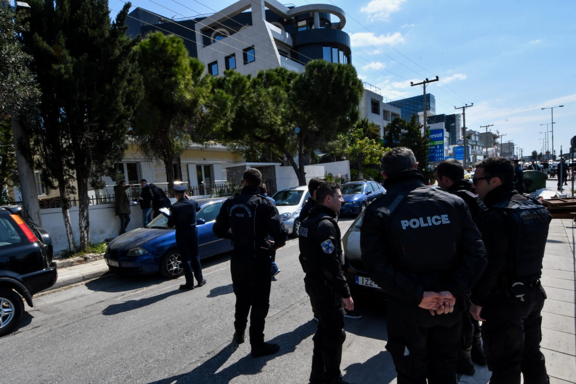 Ένα νέο περιστατικό ενδοοικογενειακής βίας συγκλονίζει την τοπική κοινωνία των Τρικάλων. Τρίκαλα: O 18χρονος έπνιξε