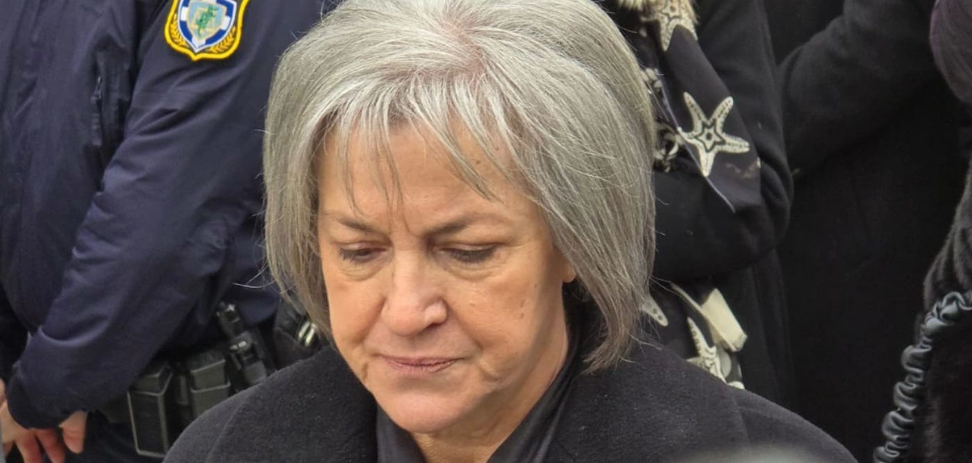 Μια ακόμα αινιγματική ανάρτηση έκανε η Σοφία Αποστολάκη, η μητέρα του Βασίλη Καλογήρου. Θάνατος Βασίλη Καλογήρου