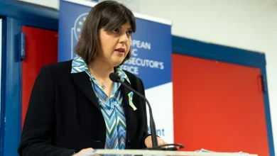 "Καταπέλτης" εναντίον της εκτεταμένης διαφθοράς του συστήματος στην Ελλάδα,που έχει κυβερνητικές και πολιτικές προστασίες,όπως υπαινίχθηκε