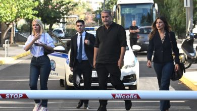 «Ήρθε στο σπίτι μου και μου ζήτησε συγγνώμη ο άνθρωπος. Τι άλλο; Να τον κρεμάσουμε πια; Εντάξει. Τελείωσε αυτή η ιστορία», λέει κάτοικος της