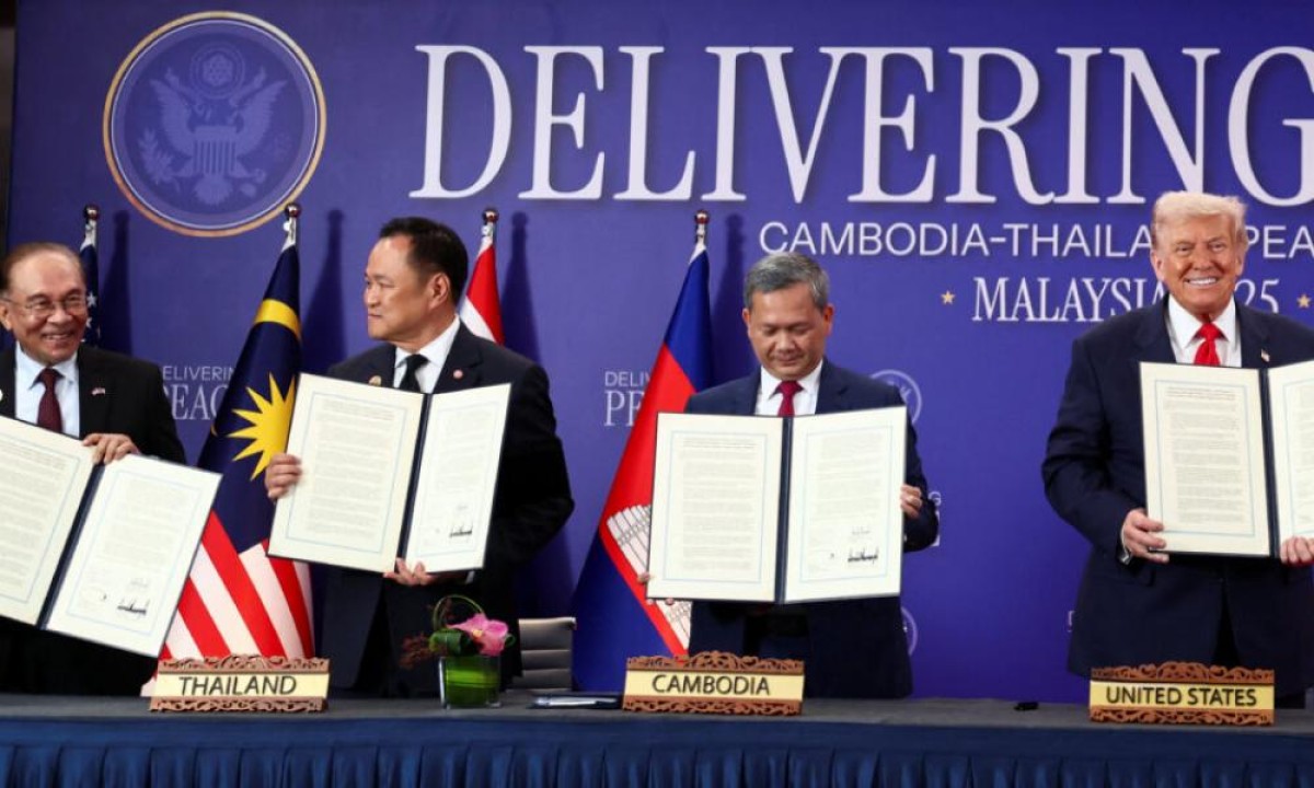 Μια εξέλιξη που χαρακτηρίζεται ήδη ως ορόσημο για τη σταθερότητα στη Νοτιοανατολική Ασία σημειώθηκε σήμερα, 26 Οκτωβρίου 2025, όταν