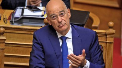 «Η αρχική μου τοποθέτηση εκφράζει πλήρως την προσωπική μου θέση», τόνισε ο Νίκος Δένδιας αργά το βράδυ της Πέμπτης στην Ολομέλεια