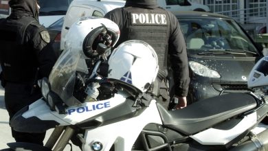 Άνδρας εντοπίστηκε θανάσιμα τραυματισμένος, το απόγευμα της Παρασκευής, εντός διαμερίσματος επί της Σεράφη στην περιοχή