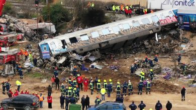 Συγγενείς των θυμάτων της τραγωδίας στα Τέμπη διεκδικούν αποζημιώσεις ύψους 80 εκατ. ευρώ, με βάση νέα στοιχεία που φέρνει