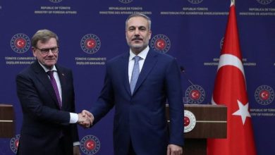 Την ώρα που η ελληνική κυβέρνηση υπογραμμίζει σε κάθε ευκαιρία ότι οι διεθνείς σχέσεις της χώρας βρίσκονται σε άριστο επίπεδο, ένα απρόσμενο