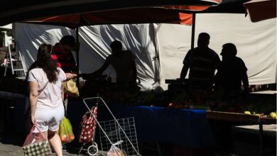 Τα τελευταία στοιχεία της Eurostat αποκαλύπτουν μια ακόμη θλιβερή αλήθεια για την Ελλάδα: δύο στους τρεις πολίτες αισθάνονται φτωχοί