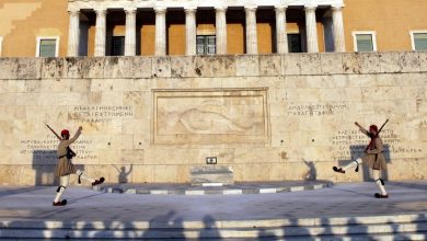 Μετά τις πρόσφατες δηλώσεις του Κυριάκου Μητσοτάκη, κυβερνητικές πηγές ξεκαθάρισαν τη διαχείριση και τις αρμοδιότητες γύρω από το