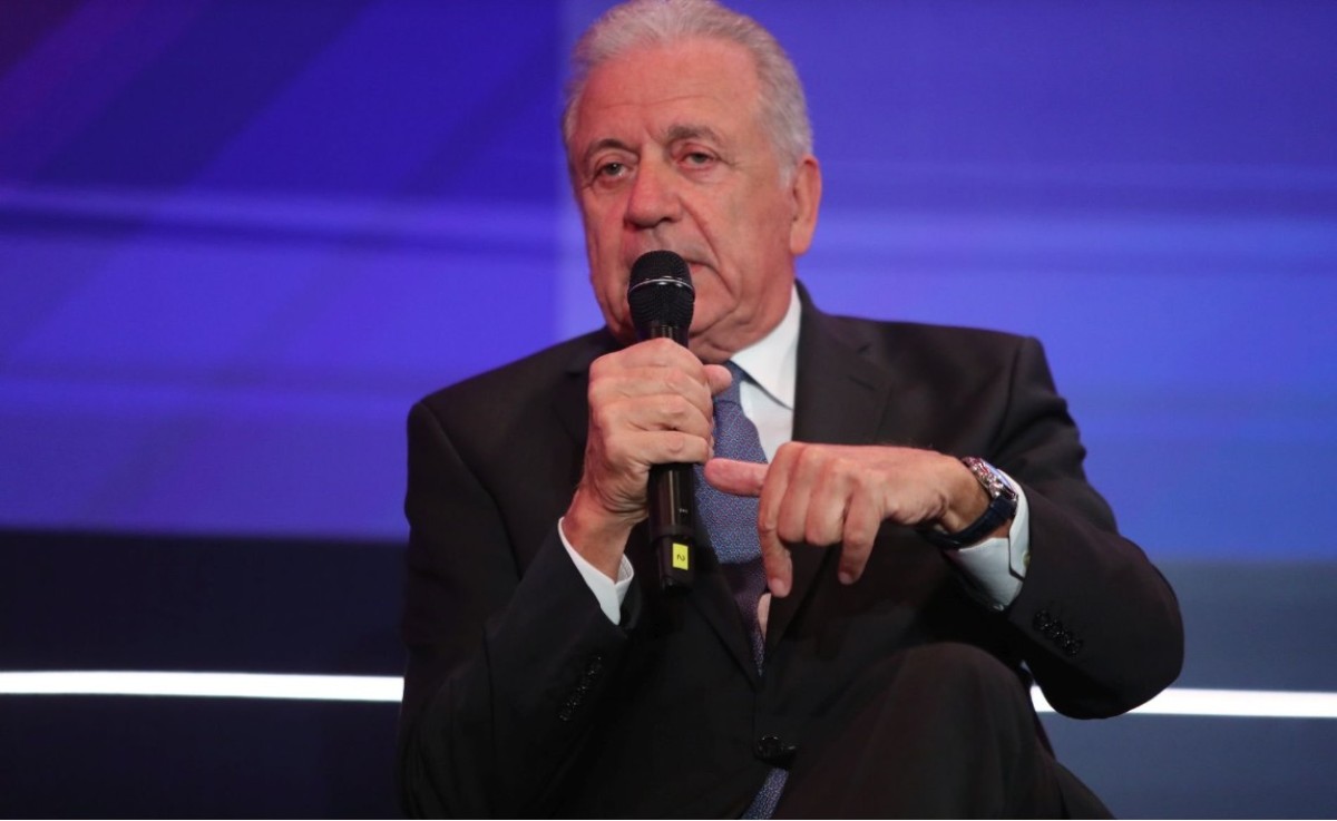 Με φόντο τις φήμες περί ανασχηματισμού της Κυβέρνησης, όπου το Υπουργείο Εξωτερικών φαίνεται να είναι ένα από τα «καυτά»