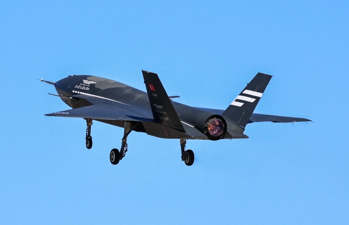 Το Bayraktar KIZILELMA («Κόκκινο Μήλο»), το πρώτο τουρκικής σχεδίασης και ανάπτυξης μη επανδρωμένο μαχητικό αεροσκάφος της εταιρείας