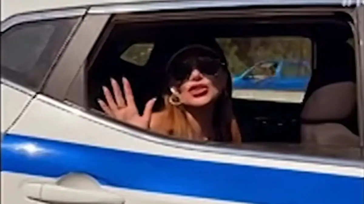 Πηγές της Ελληνικής Αστυνομίας τοποθετήθηκαν σχετικά με το περιστατικό που συνέβη τον περασμένο Αύγουστο, όταν η τραγουδίστρια