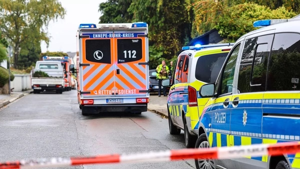 Σε σοβαρή μάχη για τη ζωή της βρίσκεται η Ίρις Στάλτσερ, η νεοεκλεγείσα δήμαρχος του Χέρντεκε στη Βόρεια Ρηνανία-Βεστφαλία, η οποία δέχτηκε