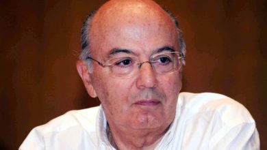 Η ελληνική αθλητική κοινότητα θρηνεί τον θάνατο του Λάμπη Νικολάου, μιας προσωπικότητας που σημάδεψε ανεξίτηλα το Ολυμπιακό Κίνημα.