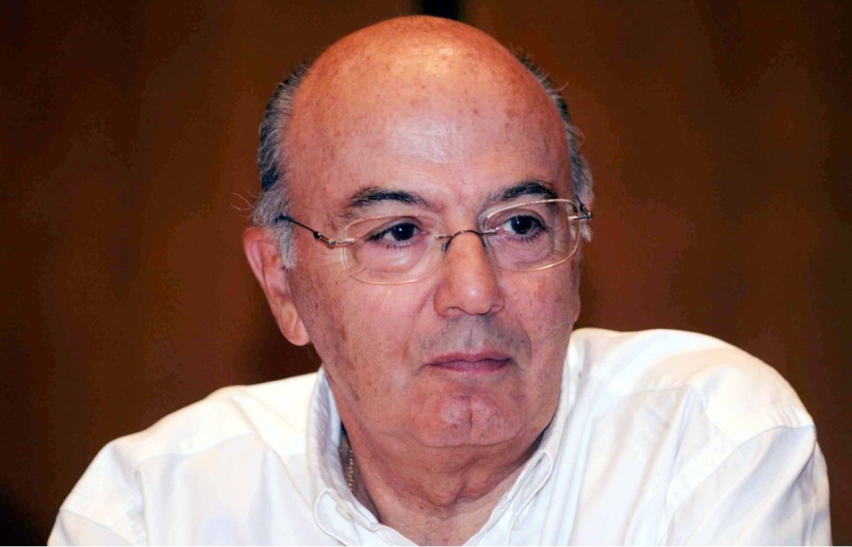 Η ελληνική αθλητική κοινότητα θρηνεί τον θάνατο του Λάμπη Νικολάου, μιας προσωπικότητας που σημάδεψε ανεξίτηλα το Ολυμπιακό Κίνημα.