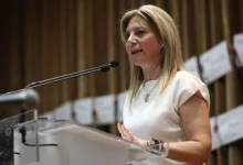 Η Μαρία Καρυστιάνου, μέσα από ανάρτησή της στα social media, επανέρχεται με νέες αιχμηρές καταγγελίες κατά της κυβέρνησης