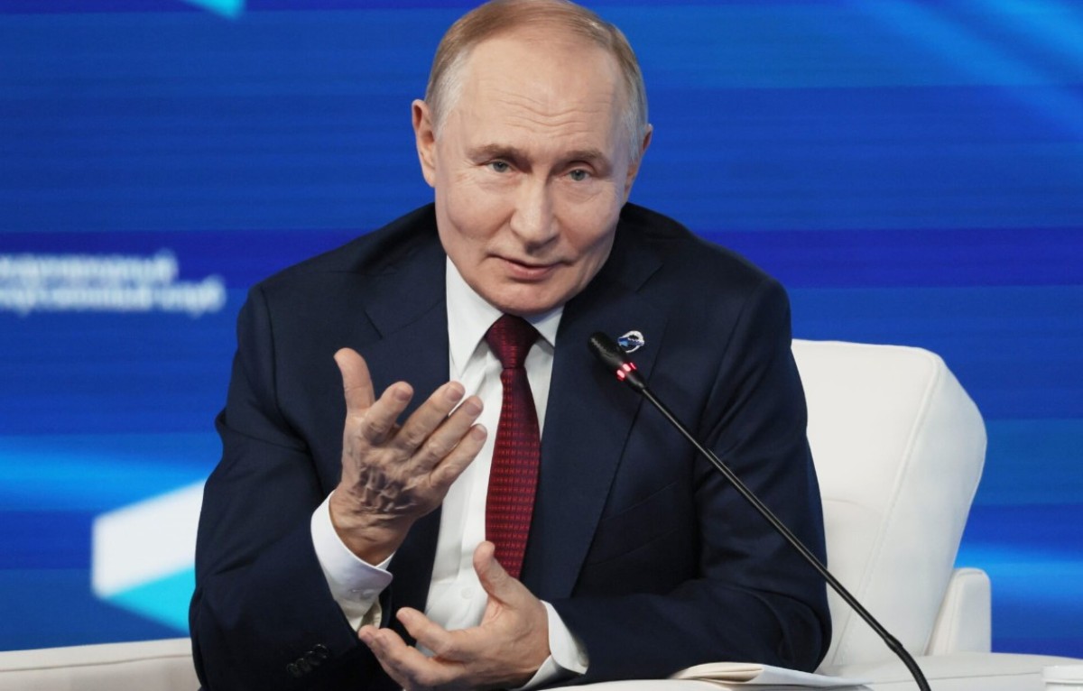 Ο Ρώσος πρόεδρος Βλαντίμιρ Πούτιν συγκάλεσε εκτάκτως, το πρωί της Παρασκευής, το Συμβούλιο Ασφαλείας της Ρωσικής Ομοσπονδίας, σε μια κίνηση