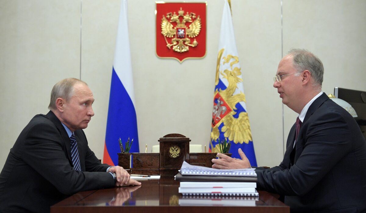 Παρά τις αυστηρές κυρώσεις που έχουν επιβληθεί από τις Ηνωμένες Πολιτείες στη Ρωσία, οι παρασκηνιακές διαπραγματεύσεις με τη Μόσχα