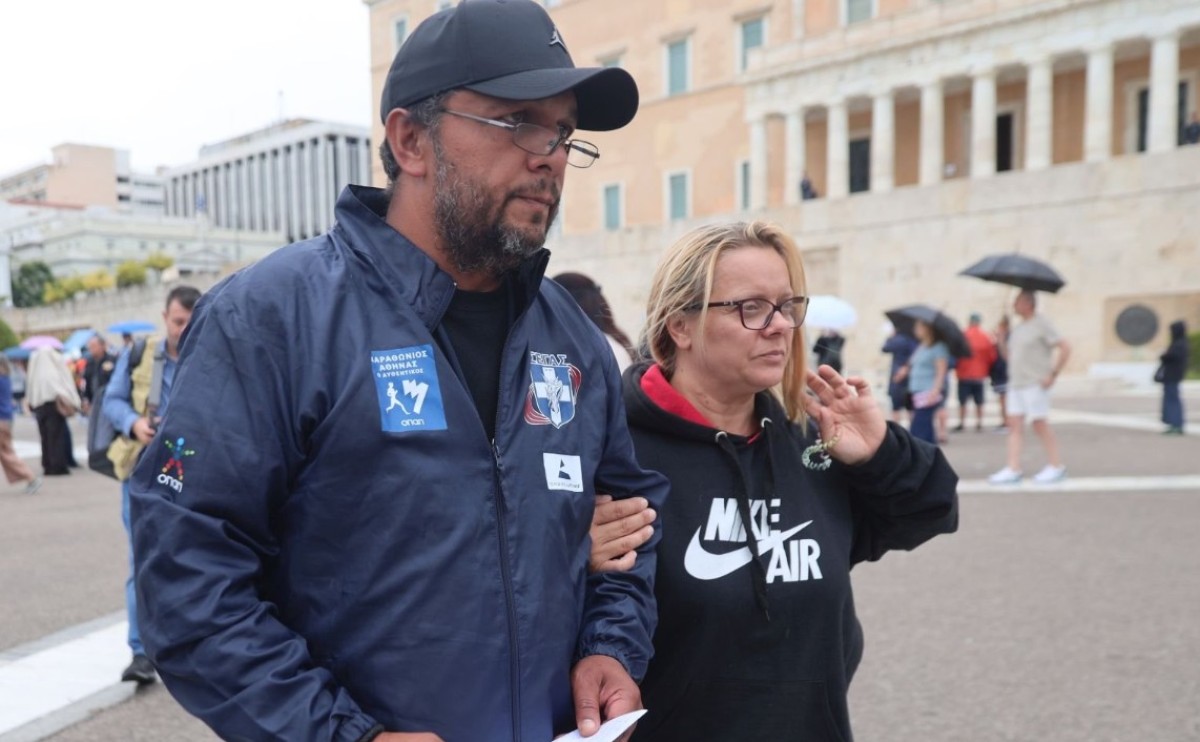 Λίγο πριν από την προγραμματισμένη συνέντευξη Τύπου της δικηγόρου Ζωής Κωνσταντοπούλου, η οικογένεια του Ντένις Ρούτσι προχώρησε