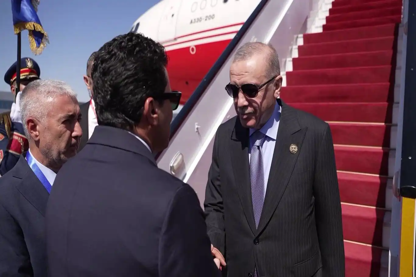 Νέος «τσαμπουκάς» του Ερντογάν, αυτή τη φορά σε διεθνές επίπεδο: Ο Πρόεδρος της Τουρκίας έδωσε εντολή να μην προσγειωθεί το αεροσκάφος του στην Αίγυπτο και ζήτησε από τον κυβερνήτη του