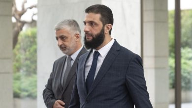 Στην πρώτη του επίσημη επίσκεψη στη Ρωσία μετά την ανάληψη της προεδρίας της Συρίας, ο Αχμαντ αλ Σάρα θα συναντηθεί σήμερα