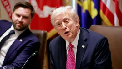 Την προηγούμενη εβδομάδα, ο Στιβ Μπάνον τόνισε ότι «ο Τραμπ θα είναι πρόεδρος το 2028, και ο κόσμος πρέπει να συνηθίσει σε αυτή την ιδέα