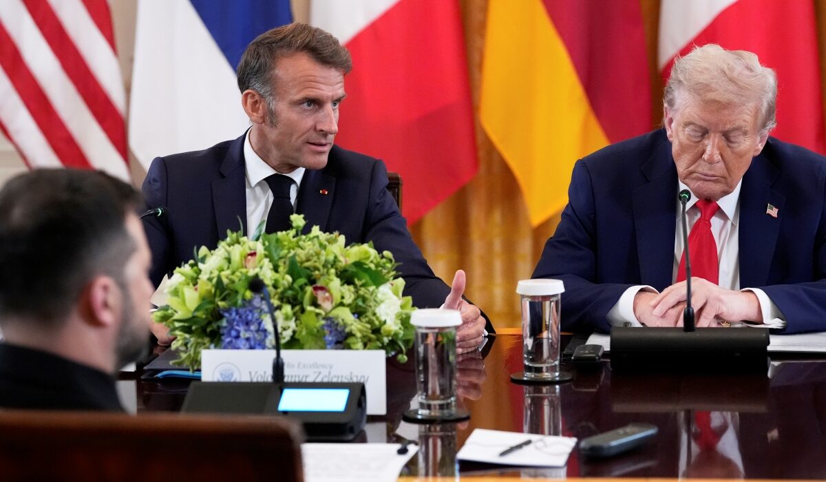 Μετά την αποτυχημένη επίσκεψη Ζελένσκι στον Λευκό Οίκο, οι Ευρωπαίοι σύμμαχοι σπεύδουν να μπλοκάρουν τις προτάσεις Τραμπ