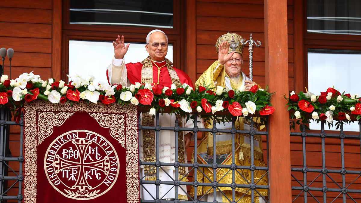Η συλλειτουργία του Οικουμενικού Πατριάρχη Βαρθολομαίου με τον Πάπα Λέοντα στον ναό του Αγίου Ανδρέα στο Φανάρι αποτελεί ιστορικό