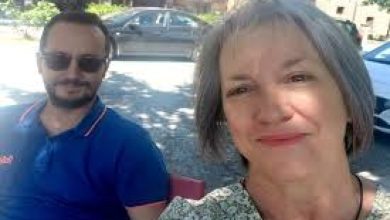 Αμετακίνητη στην πεποίθησή της ότι ο θάνατος του 39χρονου γιου της δεν αποτελεί προϊόν τυχαίων συγκυριών παραμένει η Σοφία Αποστολάκη