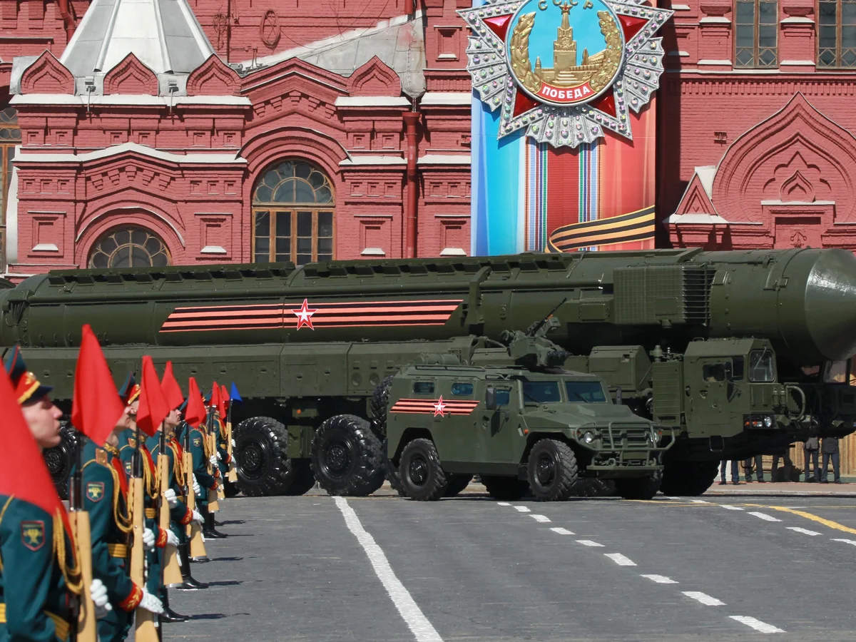 Ο Ρώσος υπουργός Εξωτερικών, Σεργκέι Λαβρόφ, επιβεβαίωσε σήμερα ότι η εντολή του προέδρου Βλαντίμιρ Πούτιν για τη διενέργεια πυρηνικών