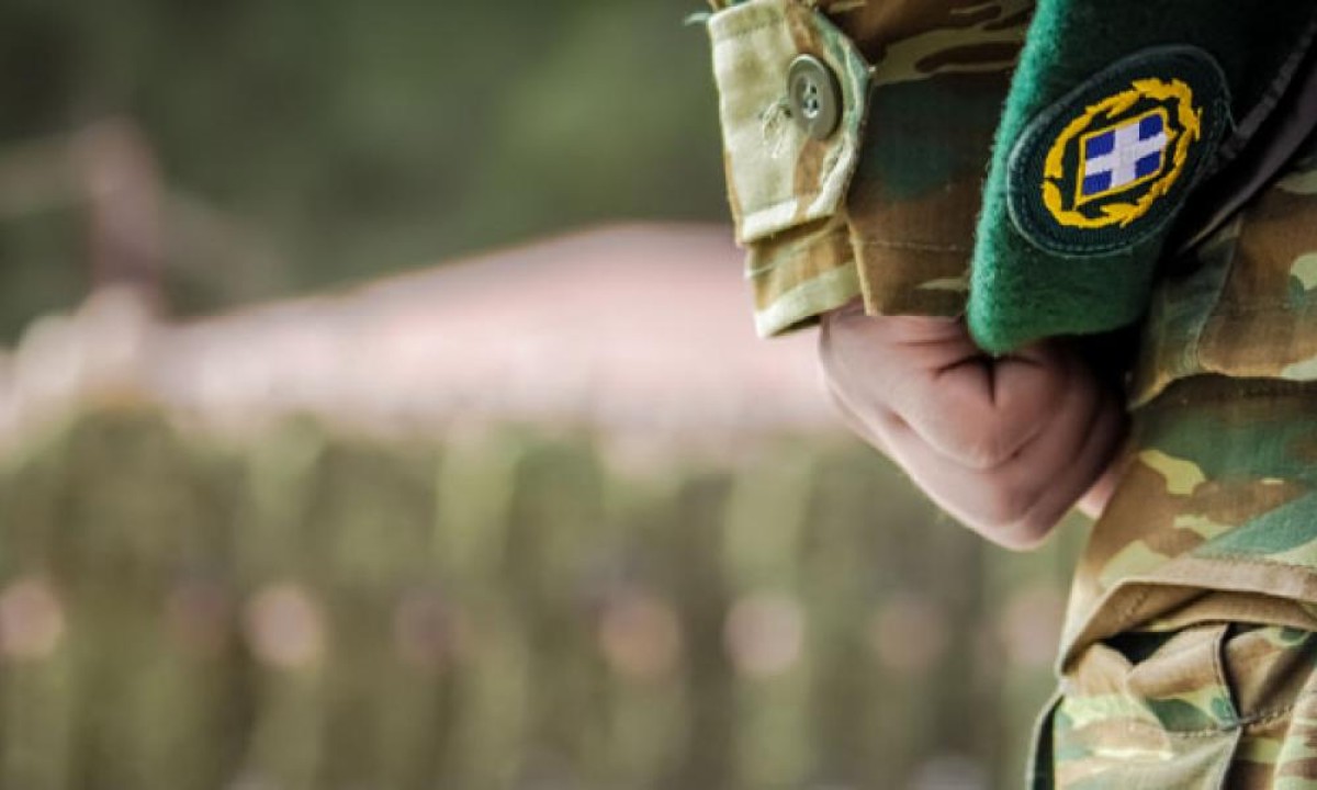 Τέσσερις στρατιώτες από το στρατόπεδο του Μεσολογγίου μεταφέρθηκαν σε νοσοκομεία, έπειτα από πτώση κεραυνού κατά τη διάρκεια της σφοδρής