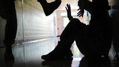 Στα Τμήμα Επειγόντων Περιστατικών του Νοσοκομείου Χανίων κατέληξε ένας 16χρονος μαθητής στα Χανιά, μετά από βίαιο επεισόδιο εντός του Σχολείου.