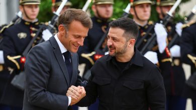 Οι ηγεσίες των φιλοπόλεμων μελών της Ευρωπαϊκής Ένωσης ψάχνουν να βρουν τρόπο να χρηματοδοτήσουν άμεσα την Ουκρανία, καθώς