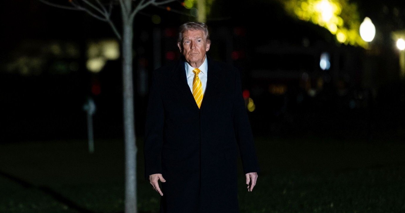 Σύμφωνα με πληροφορίες, ο Πρόεδρος των ΗΠΑ, Ντόναλντ Τραμπ, σε ιδιωτικές συνομιλίες με ανώτερους συμβούλους και συνεργάτες του