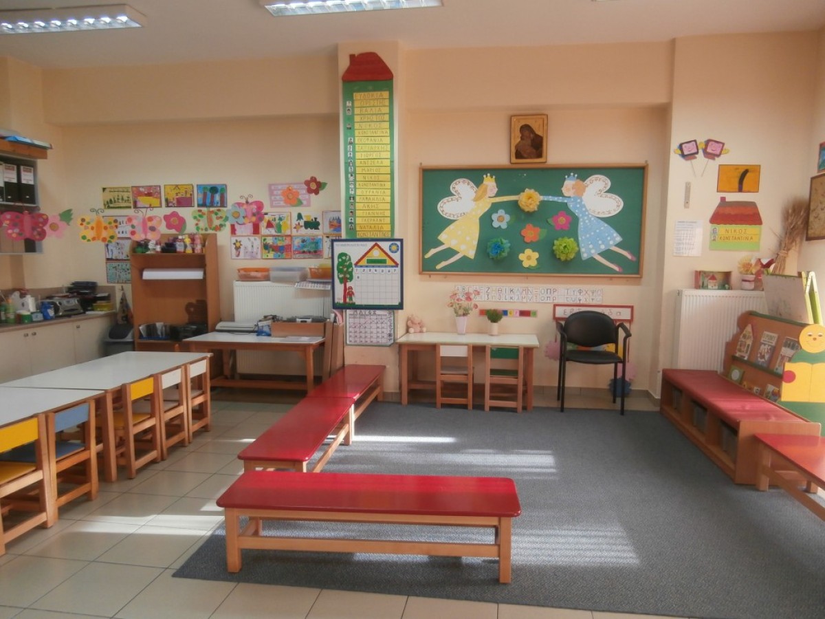 Ένα απίστευτο περιστατικό εκτυλίχθηκε στο Λουτράκι, όπου μία δασκάλα σε δημοτικό σχολείο κατήγγειλε στην αστυνομία ότι ένας 6χρονος μαθητής τη… θώπευσε.