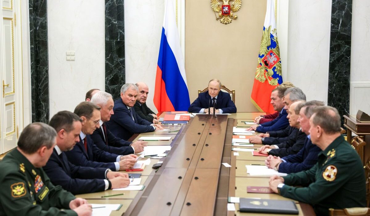 Ο Ρώσος πρόεδρος, Βλαντίμιρ Πούτιν, έδωσε την Τετάρτη εντολή στο Συμβούλιο Ασφαλείας της Ρωσίας να προετοιμάσει το έδαφος