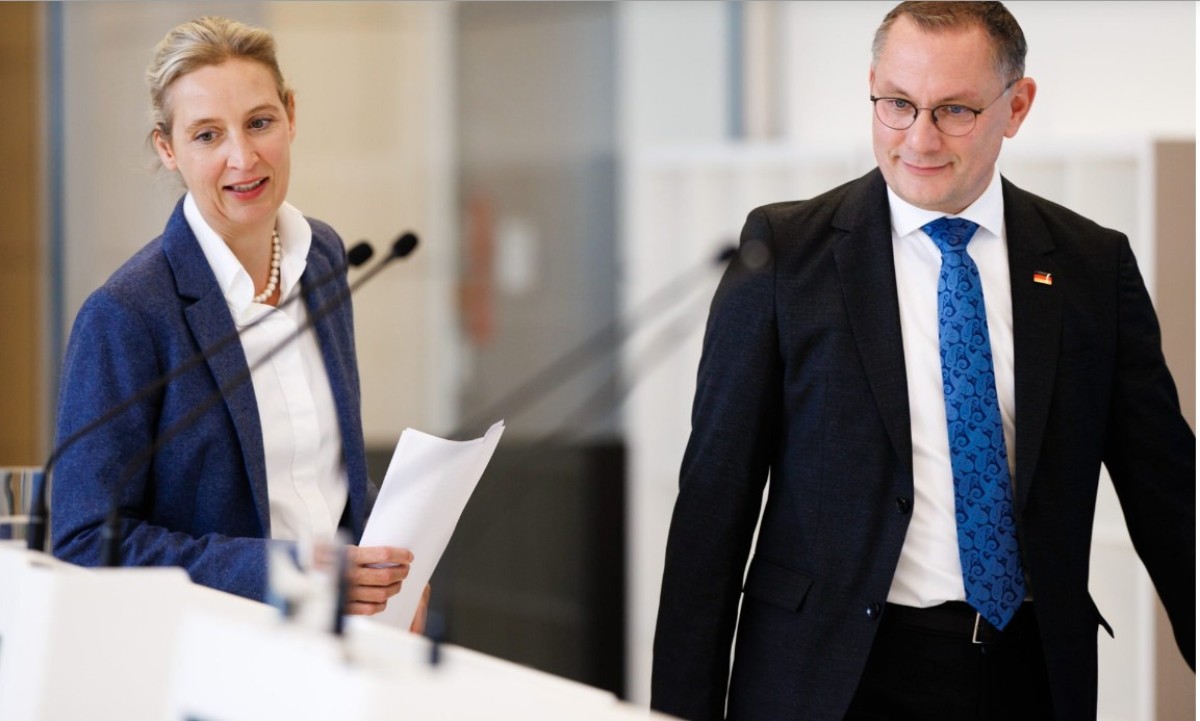 Μια νέα δημοσκόπηση επιβεβαιώνει για ακόμη μια φορά την κυριαρχία της Εναλλακτικής για τη Γερμανία (AfD) στον πολιτικό χάρτη της χώρας