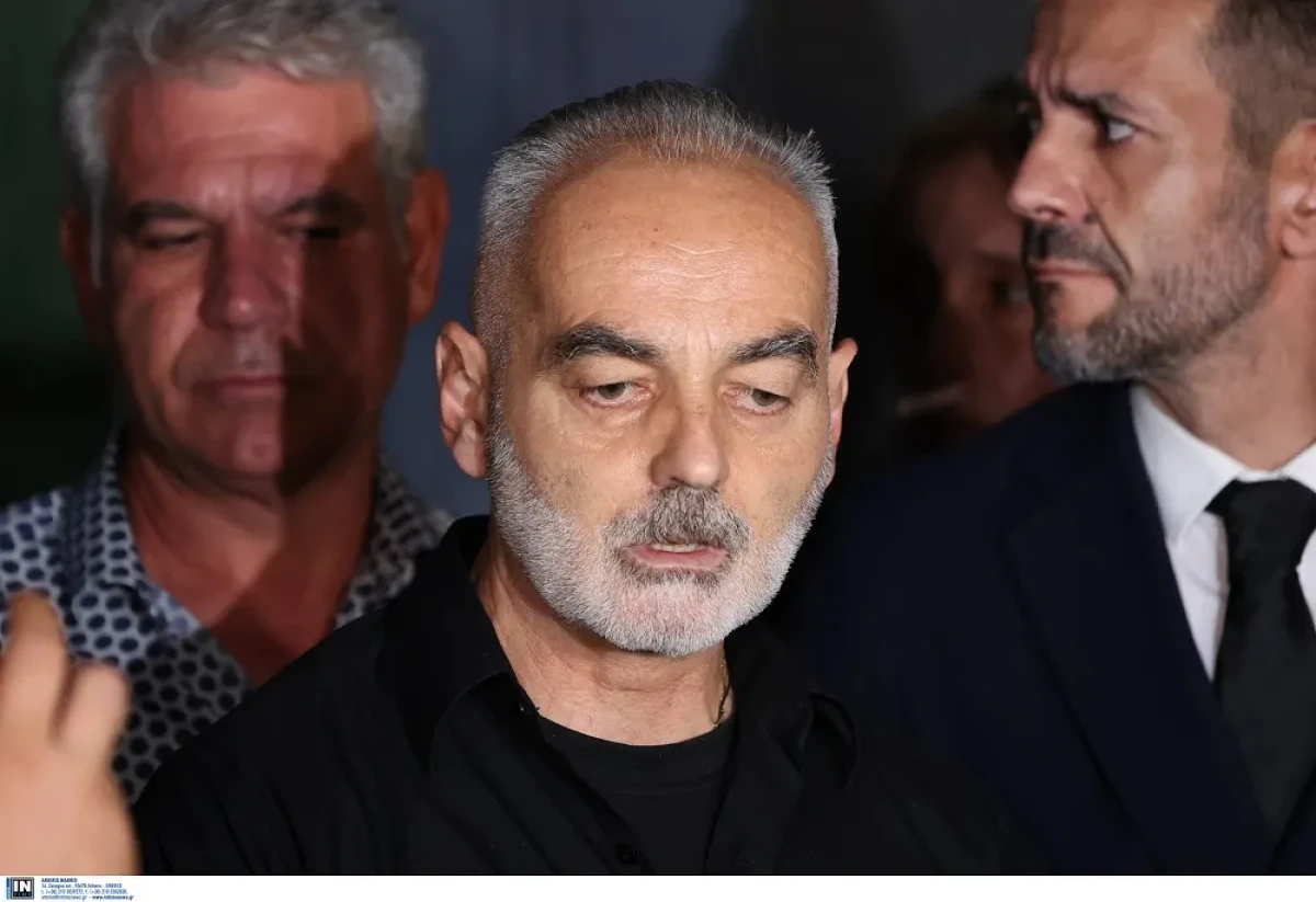 Ο πατέρας του Άλκη Καμπανού, Άρης, μίλησε για το νέο οπαδικό επεισόδιο στη Χαλκίδα, όπου ένα 20χρονο παιδί έχασε τη ζωή του