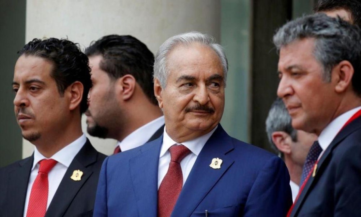 Ο στρατηγός Χαλίφα Χαφτάρ φαίνεται ότι έχει ανοίξει έναν νέο «λογαριασμό» με την Ελλάδα, ζητώντας ετήσιο χρηματικό ποσό